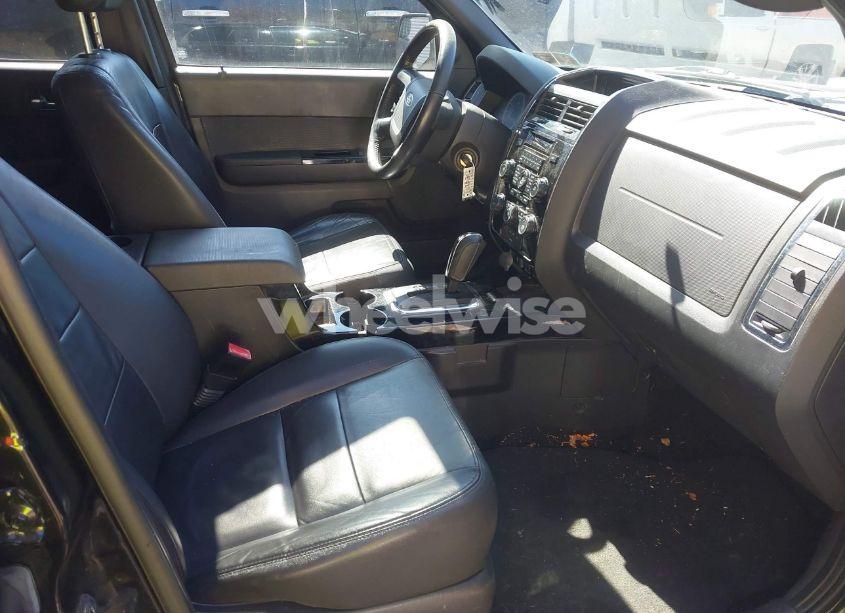 Photo 5 of 2011 Ford Escape LIMITED (VIN 1FMCU9EG4BKA71796)