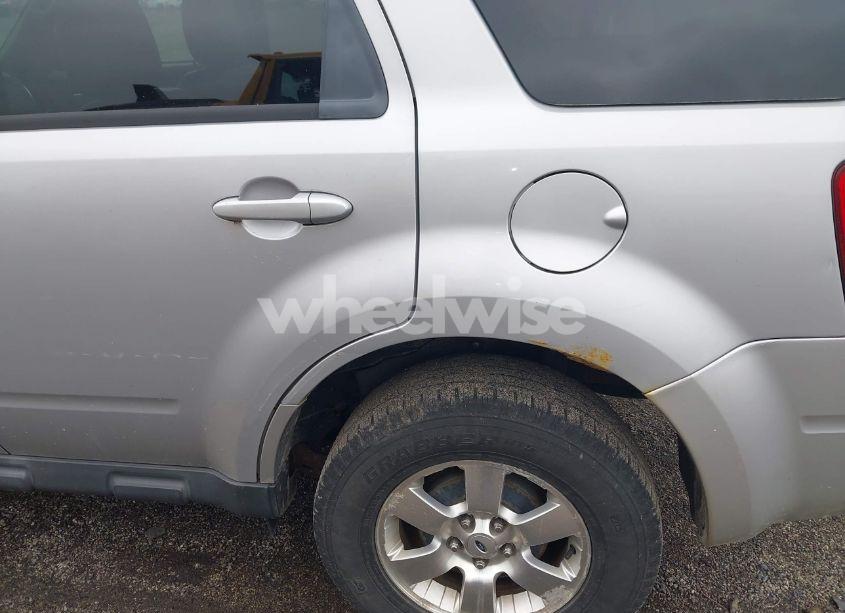 Photo 13 of 2011 Ford Escape LIMITED (VIN 1FMCU9EG4BKA98626)