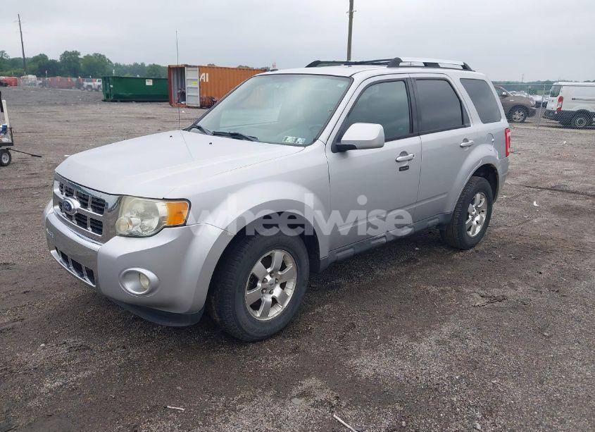 Photo 2 of 2011 Ford Escape LIMITED (VIN 1FMCU9EG4BKA98626)