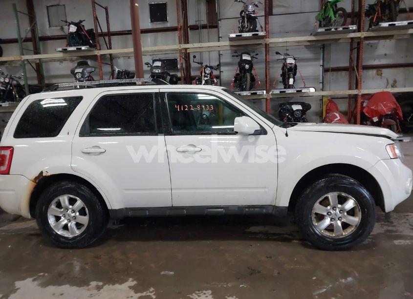 Photo 13 of 2010 Ford Escape LIMITED (VIN 1FMCU9EG5AKB41952)