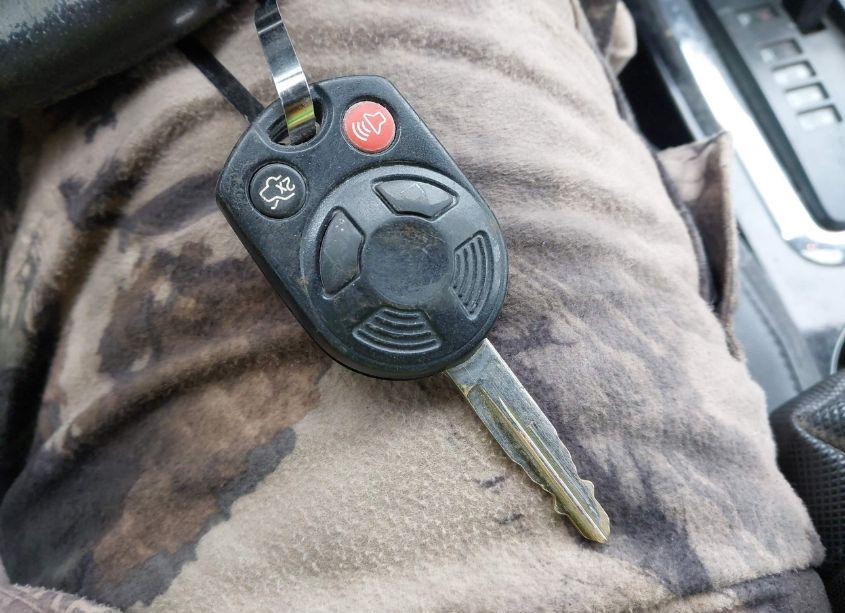 Photo 11 of 2010 Ford Escape LIMITED (VIN 1FMCU9EG5AKD25790)