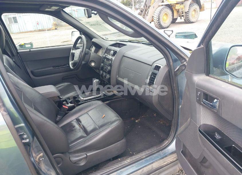 Photo 5 of 2010 Ford Escape LIMITED (VIN 1FMCU9EG5AKD30214)