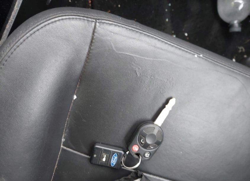 Photo 11 of 2011 Ford Escape LIMITED (VIN 1FMCU9EG5BKA68437)