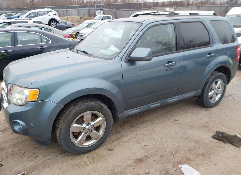 Photo 2 of 2011 Ford Escape LIMITED (VIN 1FMCU9EG5BKA68437)