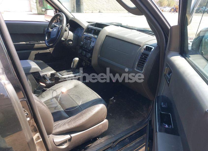 Photo 5 of 2011 Ford Escape LIMITED (VIN 1FMCU9EG5BKC33192)