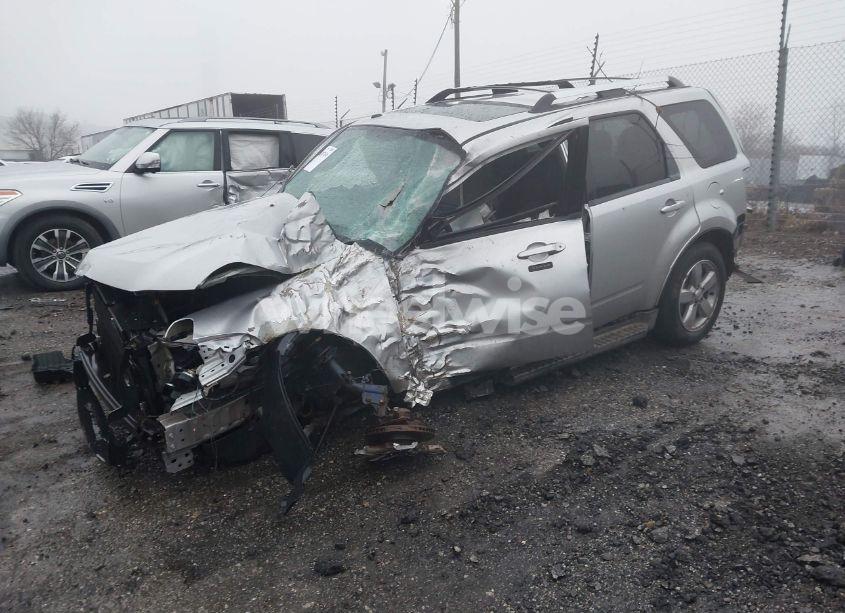 Photo 2 of 2011 Ford Escape LIMITED (VIN 1FMCU9EG5BKC59162)