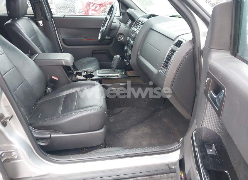 Photo 5 of 2010 Ford Escape LIMITED (VIN 1FMCU9EG6AKA73015)