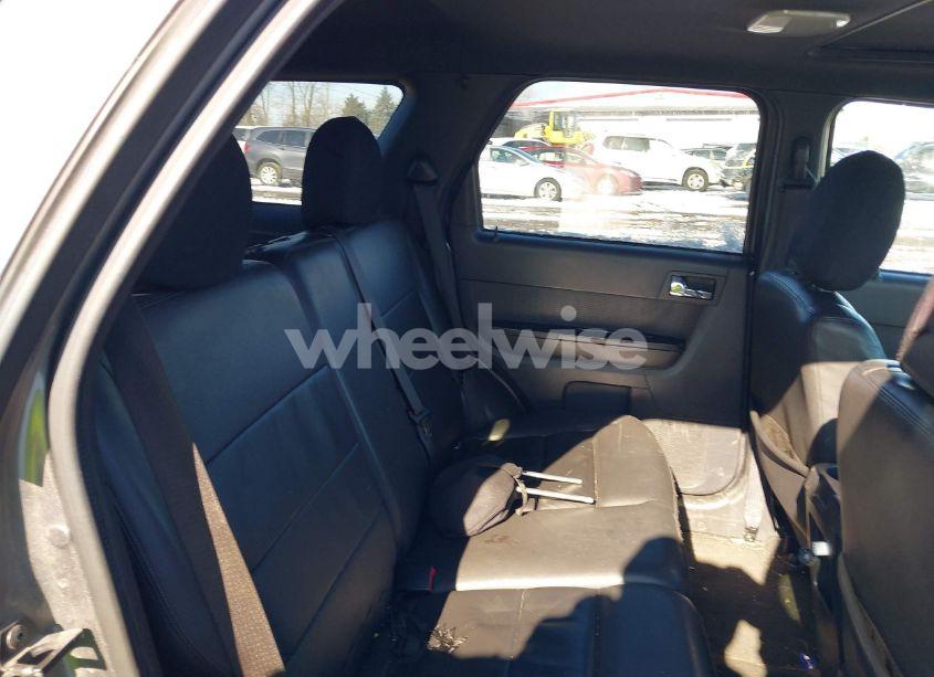 Photo 8 of 2010 Ford Escape LIMITED (VIN 1FMCU9EG6AKB40342)