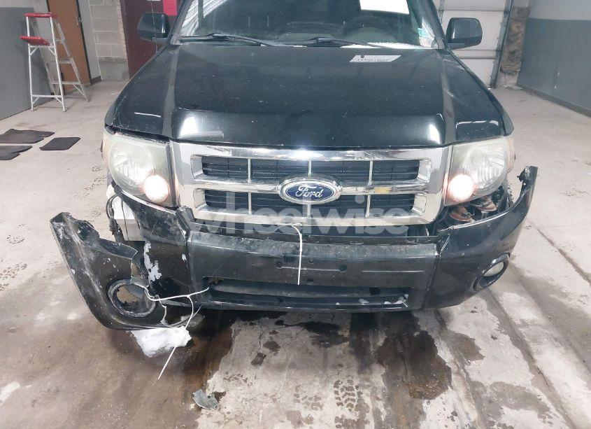 Photo 6 of 2010 Ford Escape LIMITED (VIN 1FMCU9EG6AKC69875)