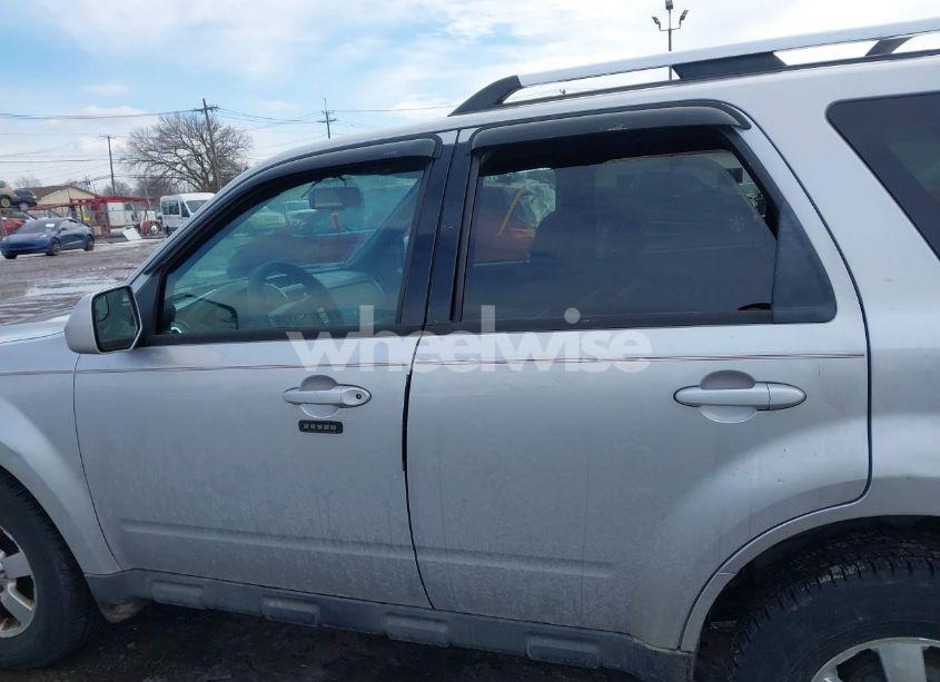 Photo 14 of 2010 Ford Escape LIMITED (VIN 1FMCU9EG6AKC91469)