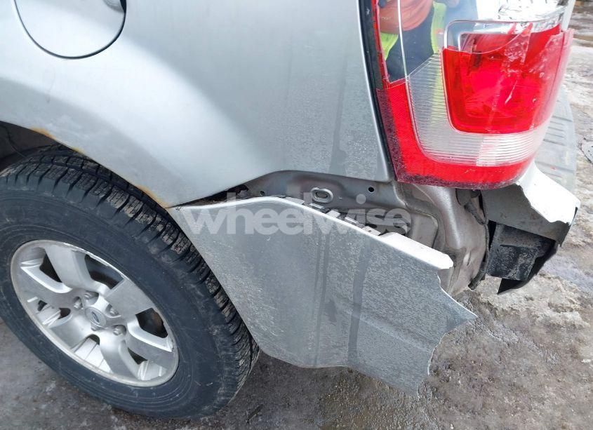 Photo 6 of 2010 Ford Escape LIMITED (VIN 1FMCU9EG6AKC91469)