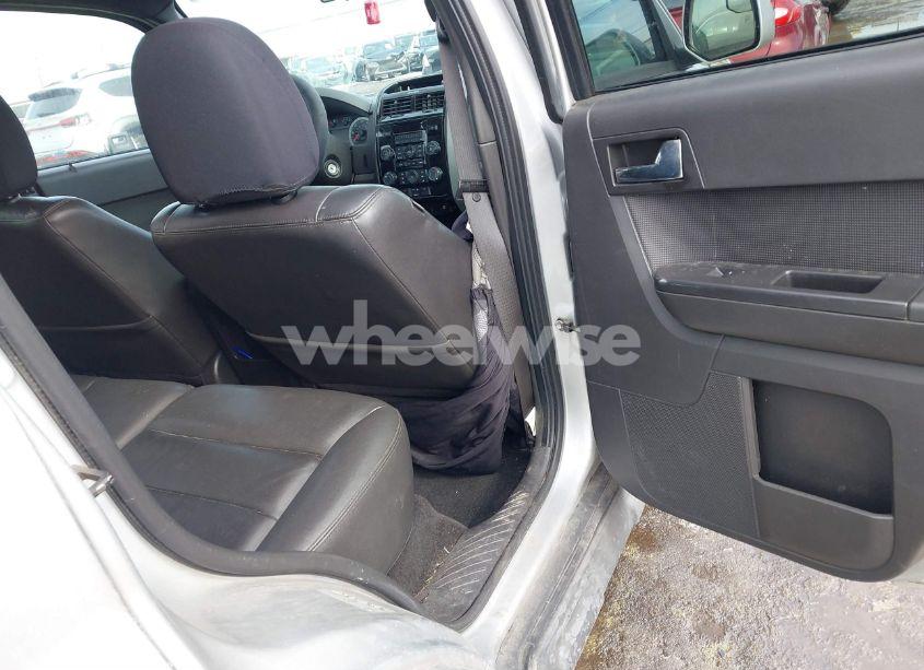 Photo 8 of 2010 Ford Escape LIMITED (VIN 1FMCU9EG6AKC91469)