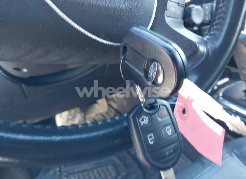 Photo 11 of 2010 Ford Escape LIMITED (VIN 1FMCU9EG6AKD41562)