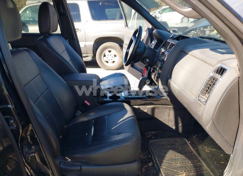 Photo 5 of 2010 Ford Escape LIMITED (VIN 1FMCU9EG6AKD41562)