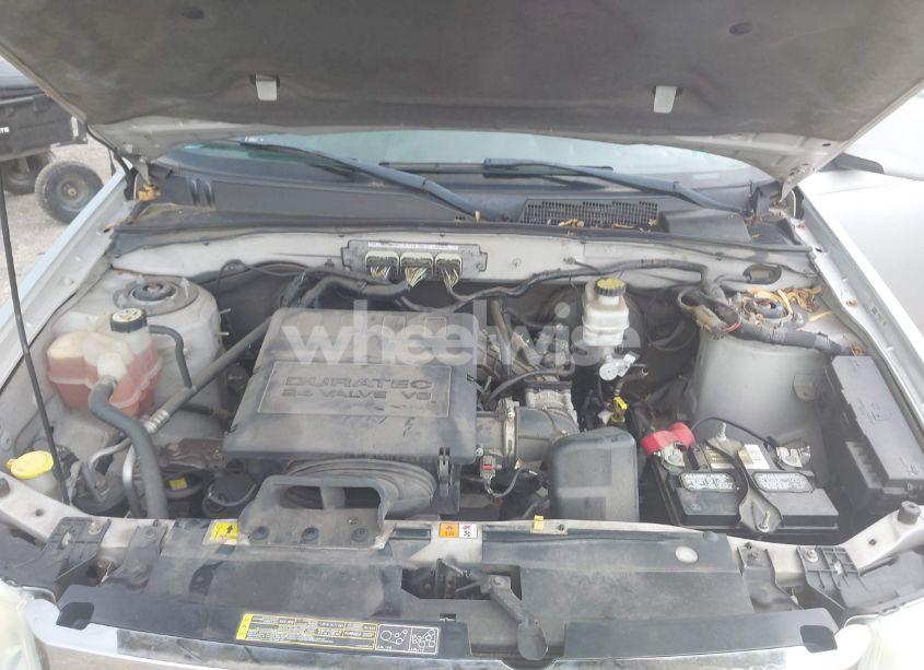 Photo 10 of 2011 Ford Escape LIMITED (VIN 1FMCU9EG6BKA98997)