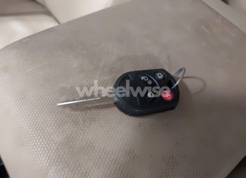 Photo 11 of 2010 Ford Escape LIMITED (VIN 1FMCU9EG7AKA96125)