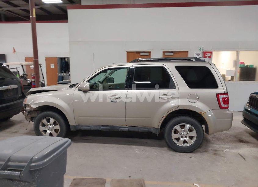 Photo 15 of 2010 Ford Escape LIMITED (VIN 1FMCU9EG7AKA96125)