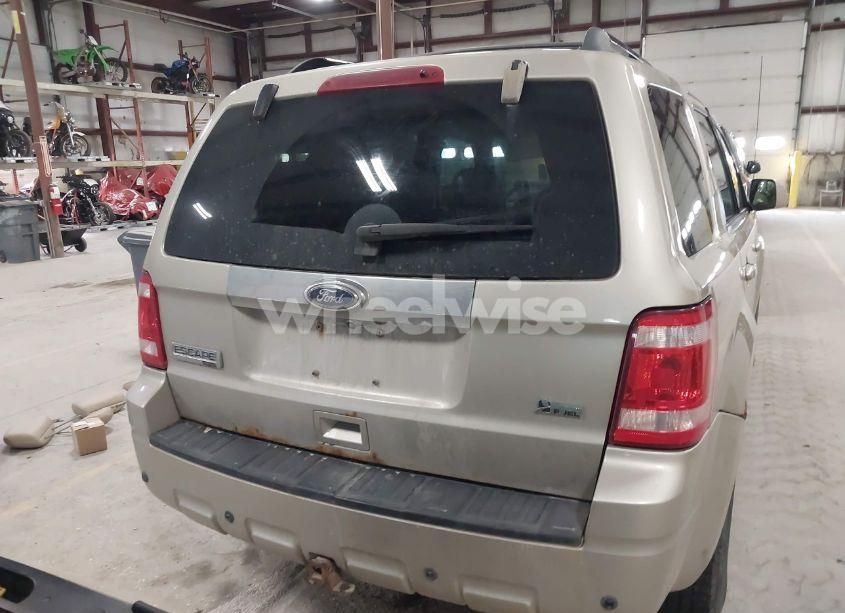 Photo 17 of 2010 Ford Escape LIMITED (VIN 1FMCU9EG7AKA96125)