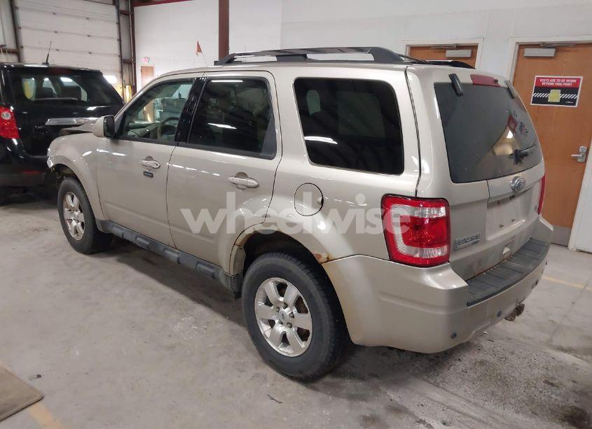 Photo 3 of 2010 Ford Escape LIMITED (VIN 1FMCU9EG7AKA96125)
