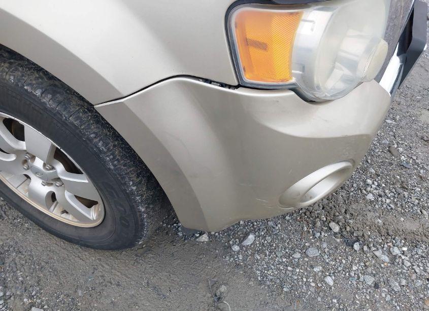 Photo 12 of 2010 Ford Escape LIMITED (VIN 1FMCU9EG7AKB77979)