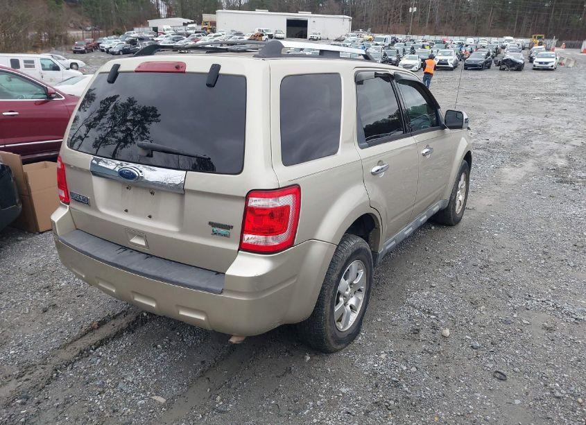 Photo 4 of 2010 Ford Escape LIMITED (VIN 1FMCU9EG7AKB77979)