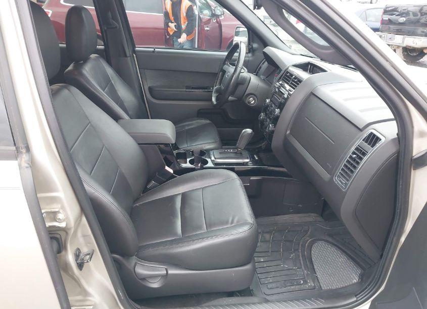 Photo 5 of 2010 Ford Escape LIMITED (VIN 1FMCU9EG7AKB77979)