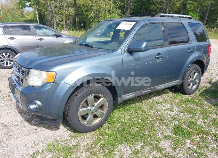 Photo 2 of 2010 Ford Escape LIMITED (VIN 1FMCU9EG7AKC47061)