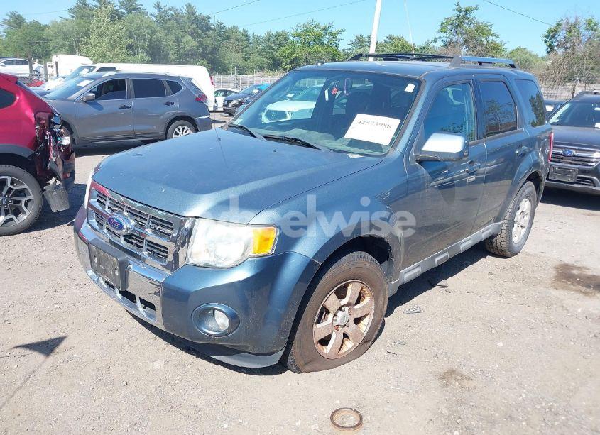 Photo 2 of 2010 Ford Escape LIMITED (VIN 1FMCU9EG7AKC60179)