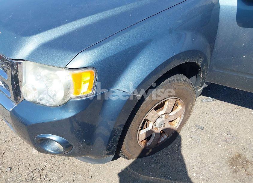 Photo 6 of 2010 Ford Escape LIMITED (VIN 1FMCU9EG7AKC60179)