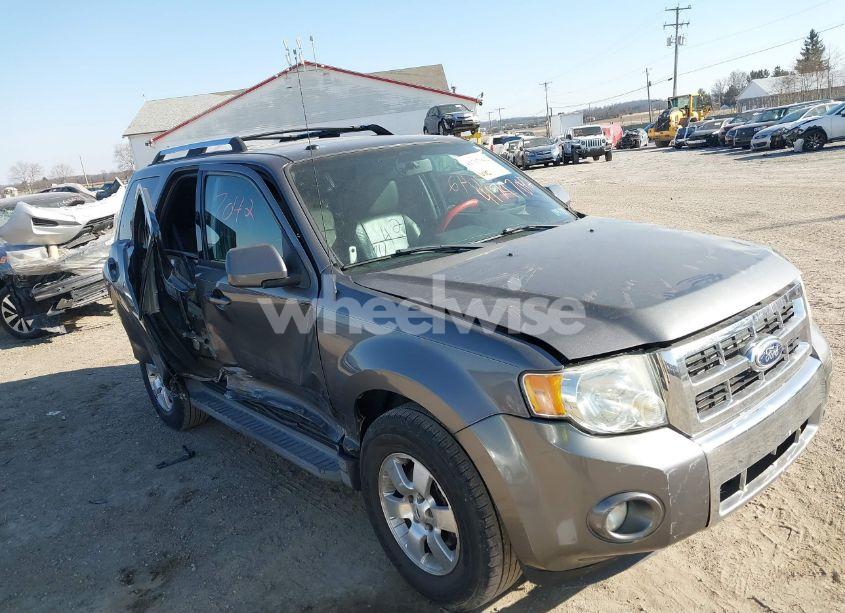 2010 Ford Escape LIMITED (VIN 1FMCU9EG7AKC75491) main photo