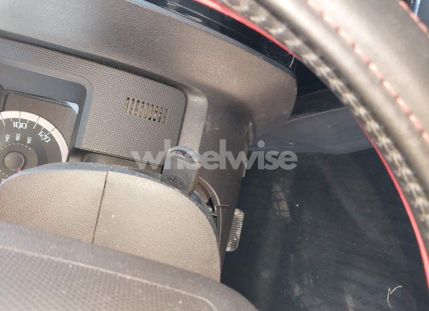 Photo 11 of 2010 Ford Escape LIMITED (VIN 1FMCU9EG7AKC75491)