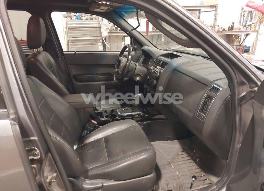 Photo 5 of 2010 Ford Escape LIMITED (VIN 1FMCU9EG7AKD15746)