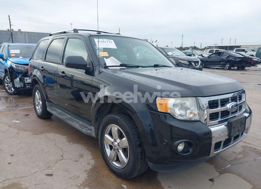 2011 Ford Escape LIMITED (VIN 1FMCU9EG7BKB44109) main photo