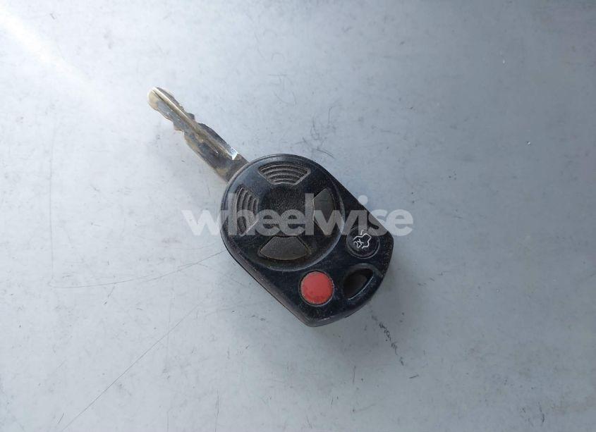 Photo 11 of 2010 Ford Escape LIMITED (VIN 1FMCU9EG8AKB12610)