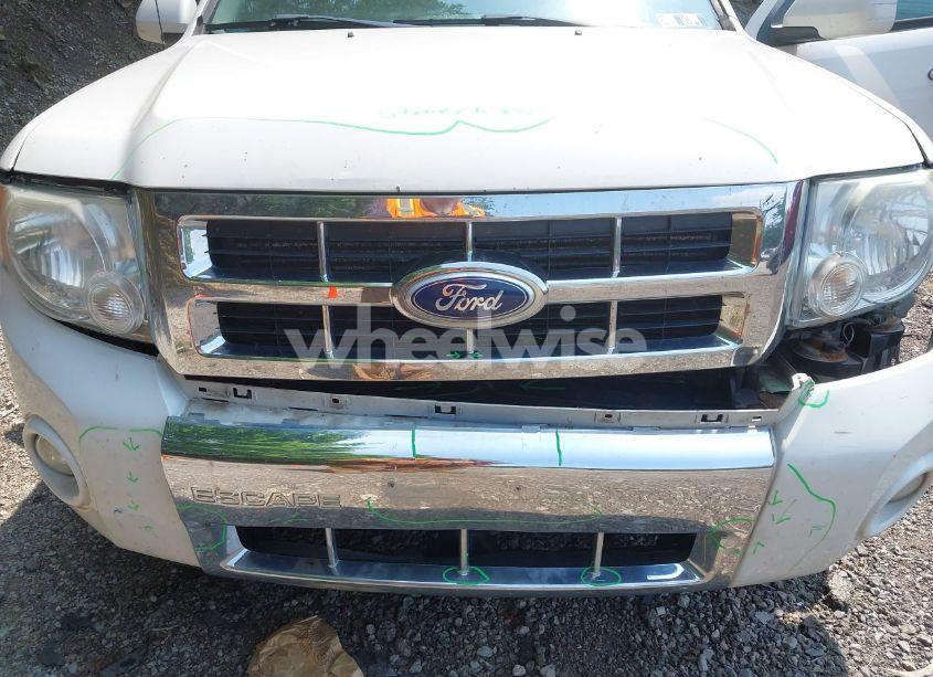 Photo 13 of 2010 Ford Escape LIMITED (VIN 1FMCU9EG8AKC42841)