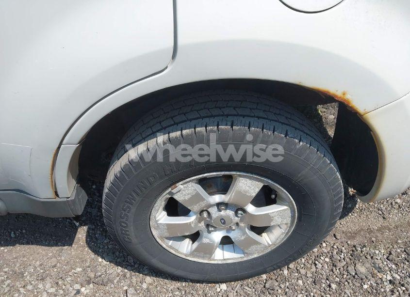 Photo 16 of 2010 Ford Escape LIMITED (VIN 1FMCU9EG8AKC42841)