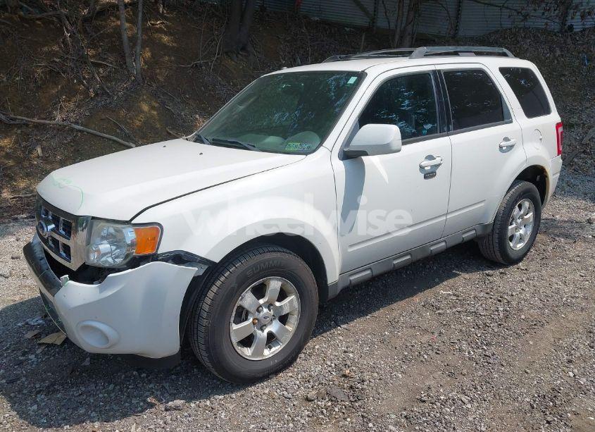 Photo 2 of 2010 Ford Escape LIMITED (VIN 1FMCU9EG8AKC42841)