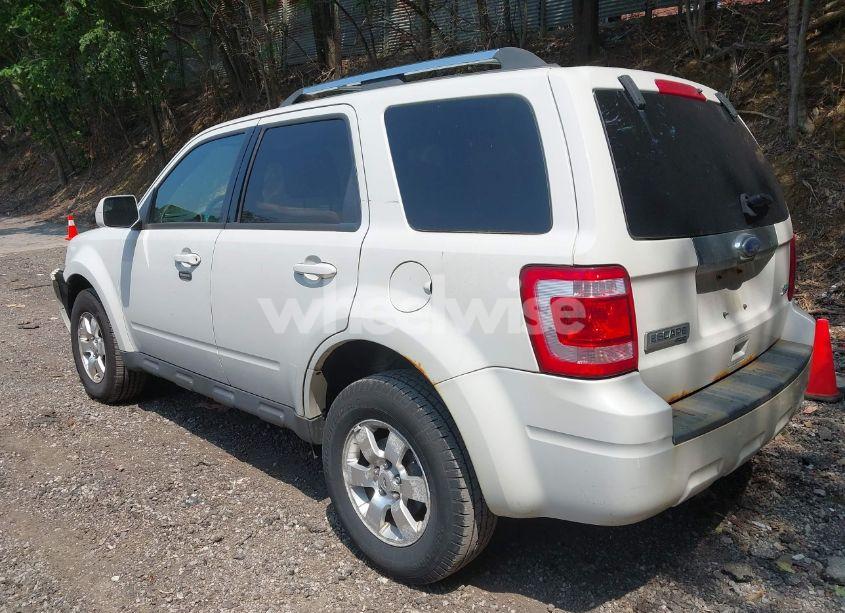Photo 3 of 2010 Ford Escape LIMITED (VIN 1FMCU9EG8AKC42841)