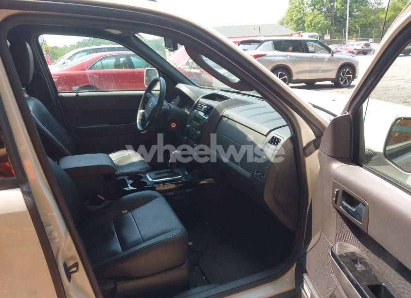 Photo 5 of 2010 Ford Escape LIMITED (VIN 1FMCU9EG8AKC42841)