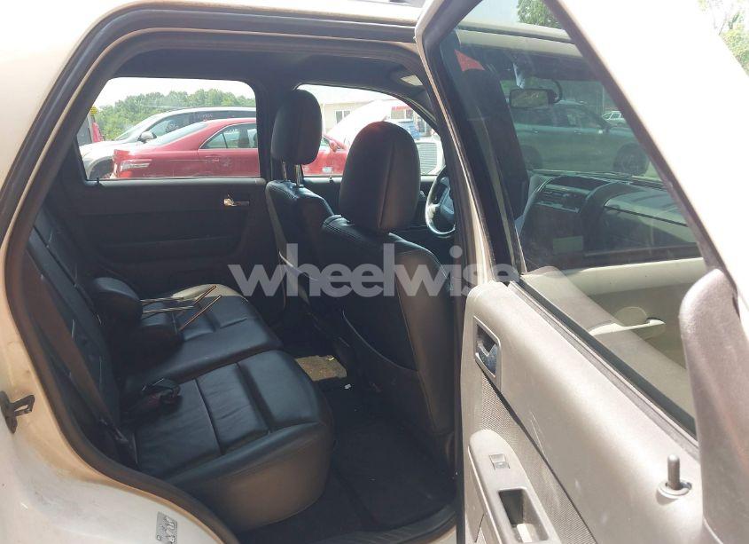 Photo 8 of 2010 Ford Escape LIMITED (VIN 1FMCU9EG8AKC42841)