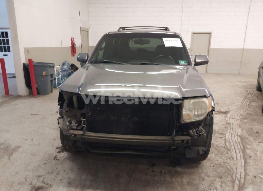 Photo 13 of 2010 Ford Escape LIMITED (VIN 1FMCU9EG8AKD11933)