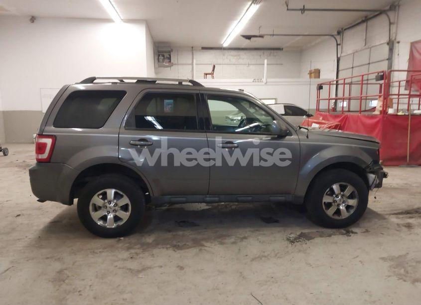 Photo 14 of 2010 Ford Escape LIMITED (VIN 1FMCU9EG8AKD11933)