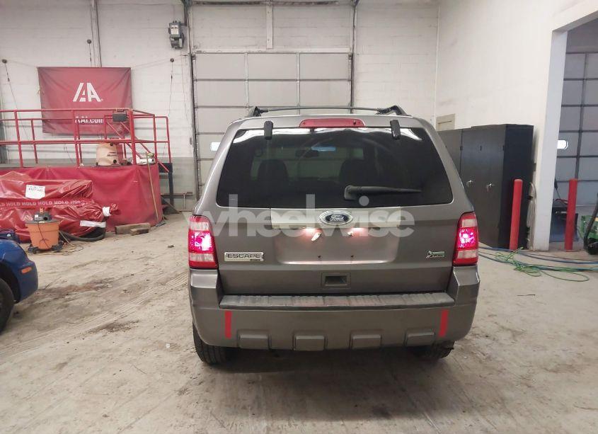 Photo 17 of 2010 Ford Escape LIMITED (VIN 1FMCU9EG8AKD11933)