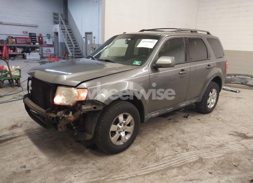 Photo 2 of 2010 Ford Escape LIMITED (VIN 1FMCU9EG8AKD11933)