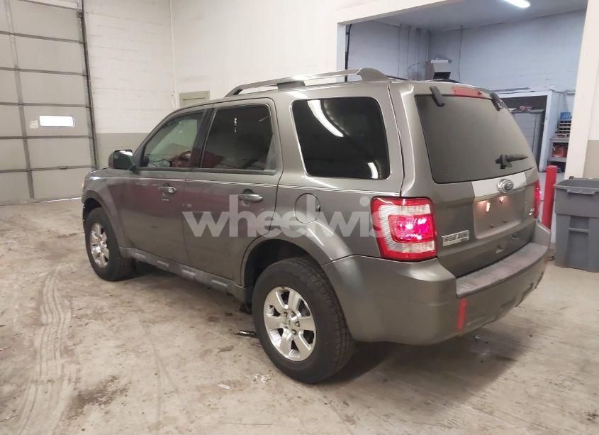 Photo 3 of 2010 Ford Escape LIMITED (VIN 1FMCU9EG8AKD11933)