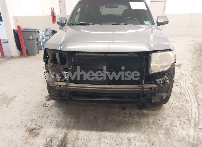 Photo 6 of 2010 Ford Escape LIMITED (VIN 1FMCU9EG8AKD11933)