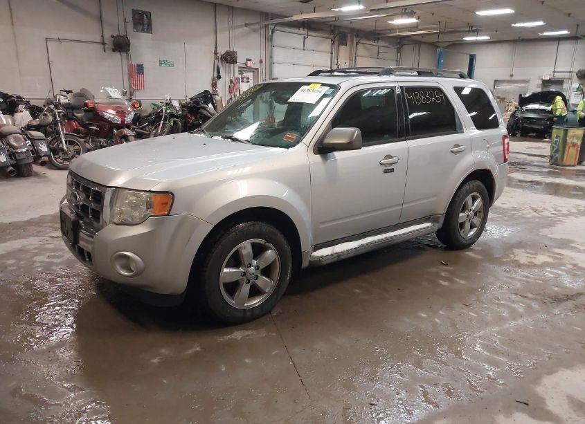 Photo 2 of 2011 Ford Escape LIMITED (VIN 1FMCU9EG8BKB38173)