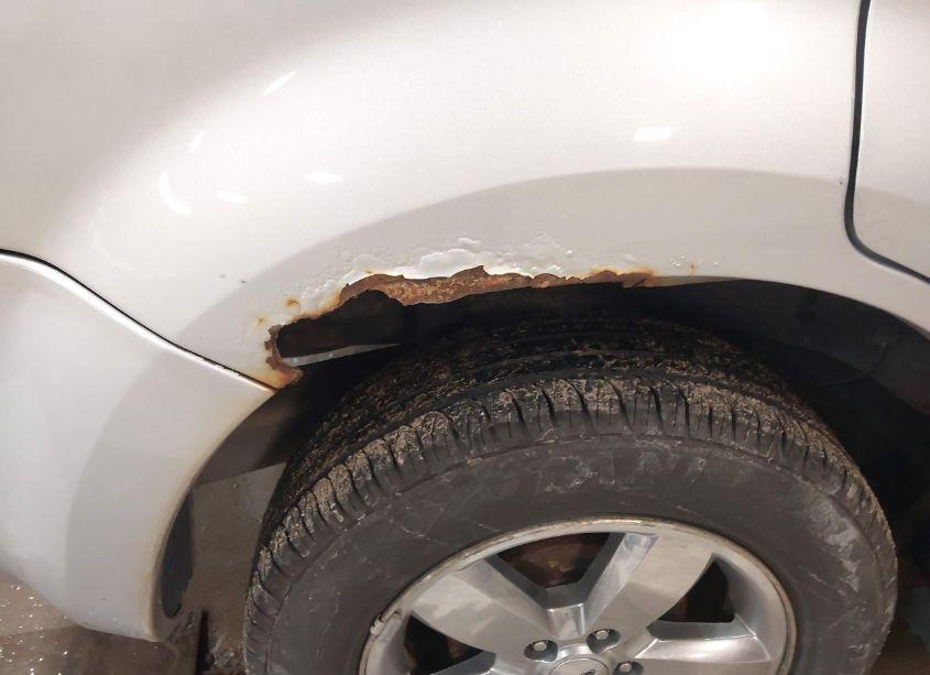 Photo 6 of 2011 Ford Escape LIMITED (VIN 1FMCU9EG8BKB38173)