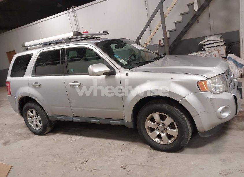 Photo 13 of 2010 Ford Escape LIMITED (VIN 1FMCU9EG9AKA68603)