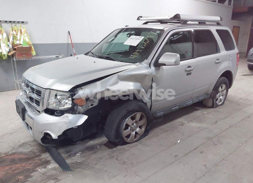 Photo 2 of 2010 Ford Escape LIMITED (VIN 1FMCU9EG9AKA68603)